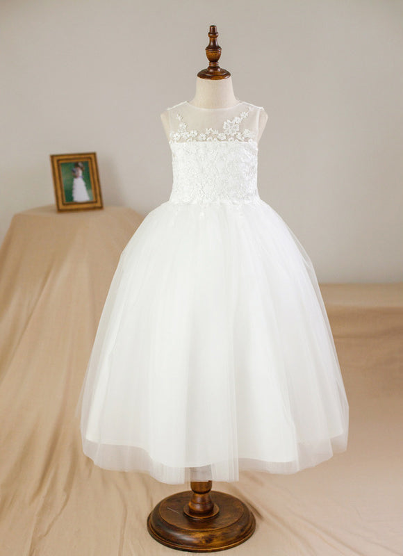 Robe Enfant Nuptiale En Tulle.