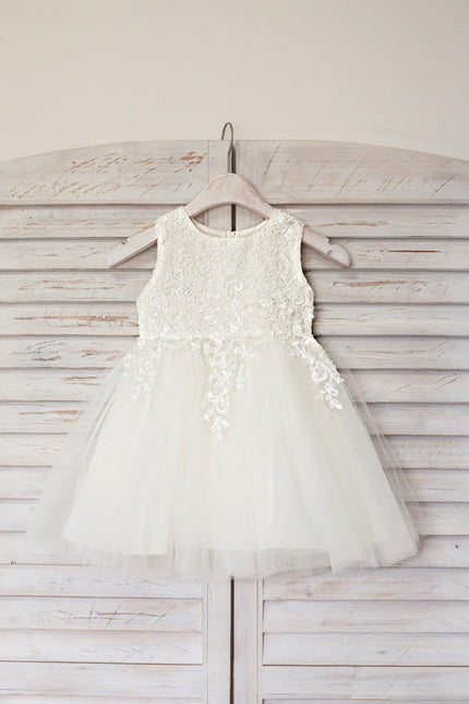 Robe Enfant Satinée Élégante Brodée