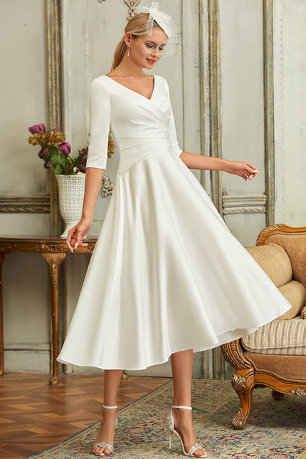 Robe Nuptiale Satinée Élégante Col V