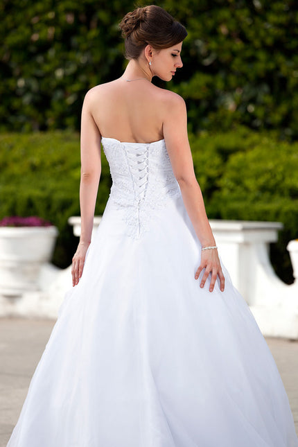 Robe Nuptiale Élégante En Satin. - gallery 8