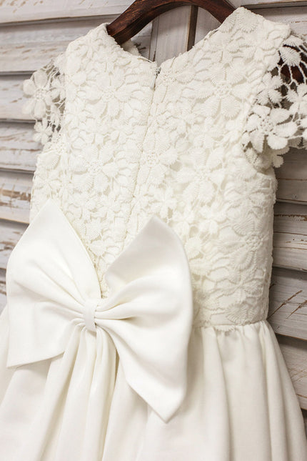 Robe Enfant Satinée Élégante Avec Nœud - gallery 1