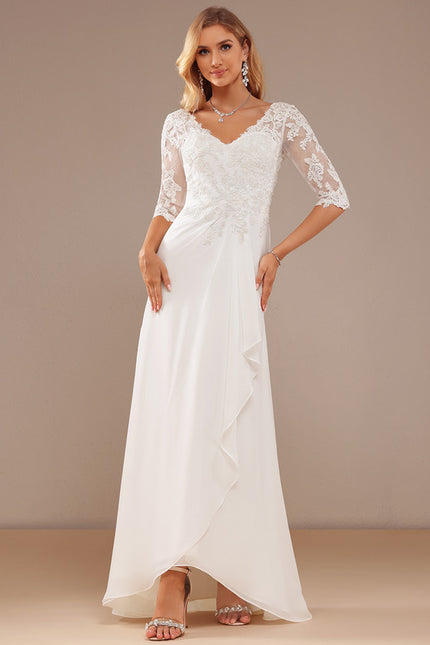 Robe Nuptiale Fluide À Dentelle Raffinée