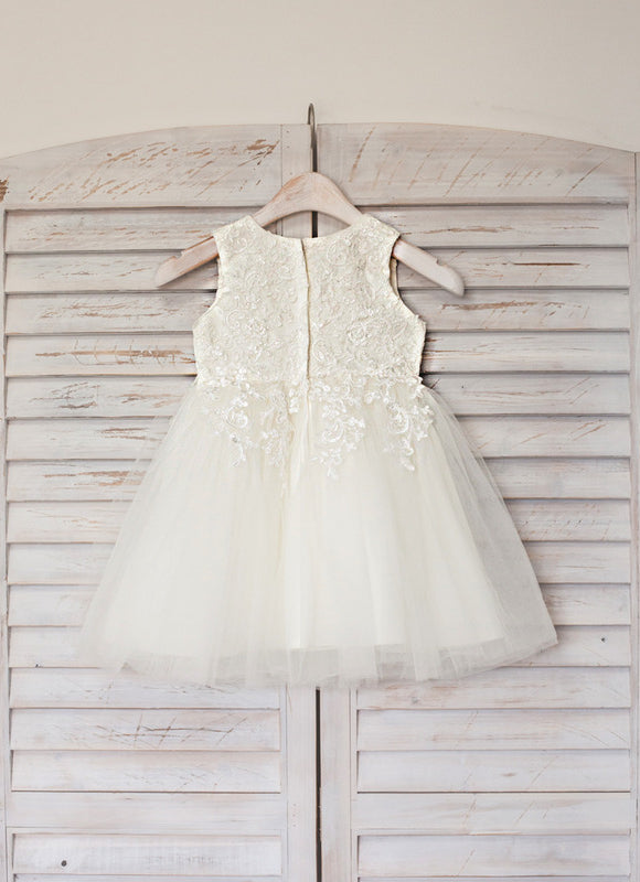Robe Enfant Satinée Élégante Brodée - gallery 2