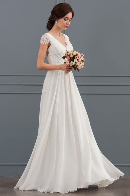 Robe Nuptiale Fluide À Dentelle Raffinée - gallery 2