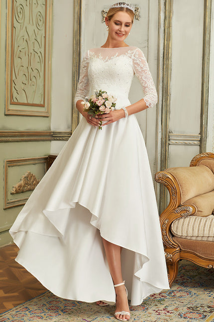 Robe Nuptiale Satinée À Manches En Dentelle