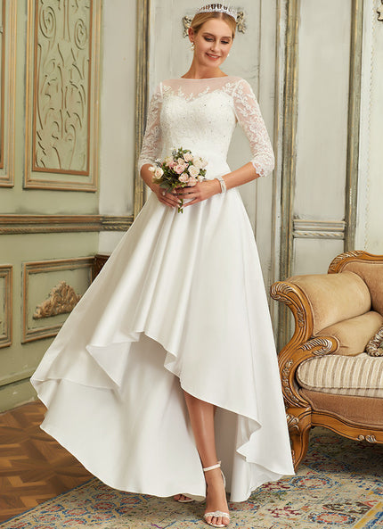 Robe Nuptiale Satinée À Manches En Dentelle