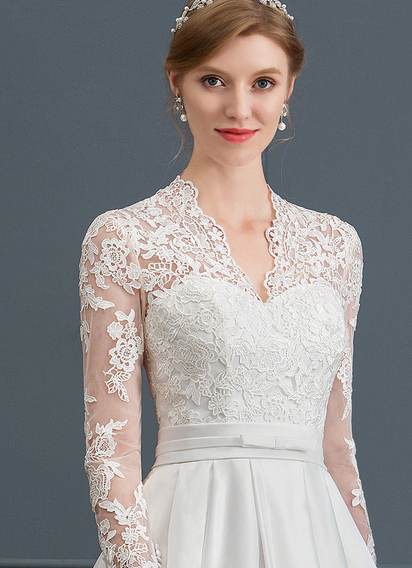 Robe Nuptiale Satinée À Manches En Dentelle - gallery 4
