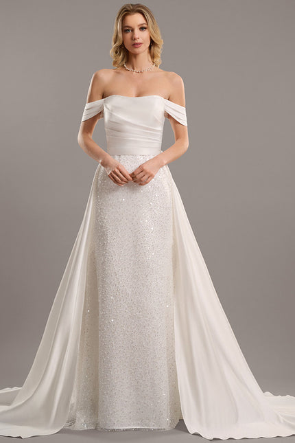 Robe De Mariée Satinée À Traîne