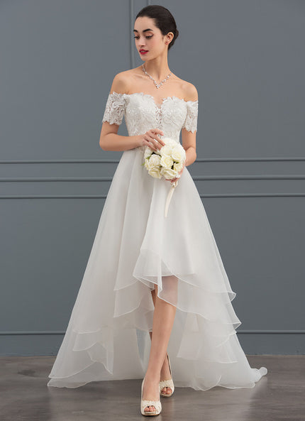 Robe Nuptiale Romantique À Volants.