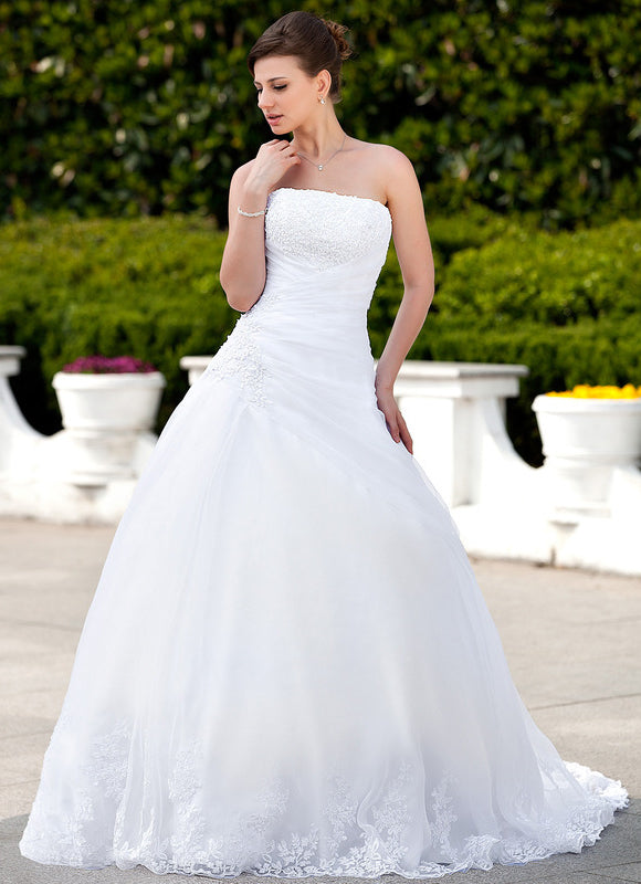 Robe Nuptiale Élégante En Satin.