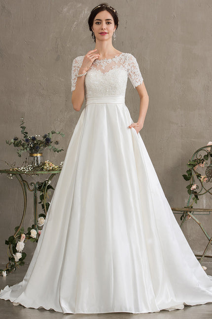 Robe Nuptiale Élégante À Poches - gallery 1
