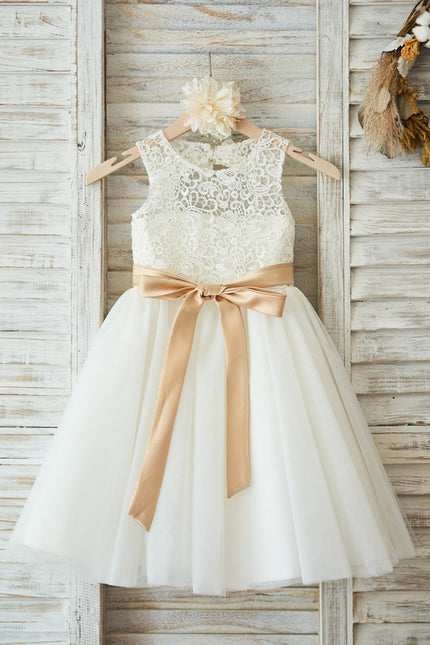 Robe Enfant Dentelle Élégante Avec Nœud - gallery 5