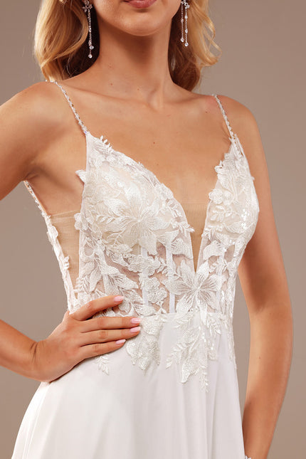 Robe De Mariée Avec Plumes. - gallery 1