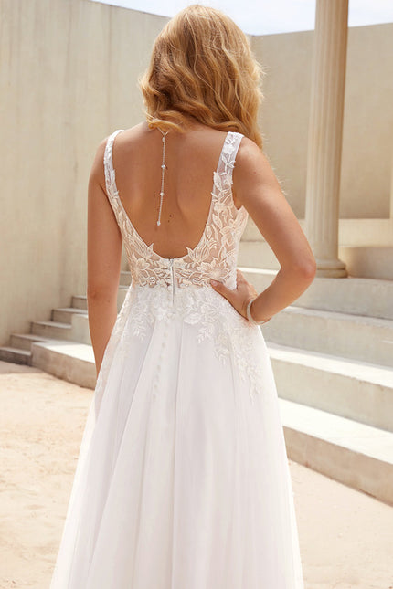 Robe Nuptiale Vaporeuse À Décolleté - gallery 1