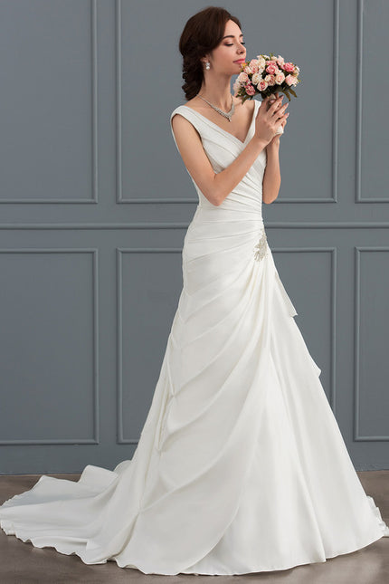 Robe Nuptiale Satinée À Drapés Élégants - gallery 3