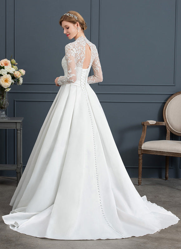 Robe Nuptiale Satinée À Manches En Dentelle - gallery 3