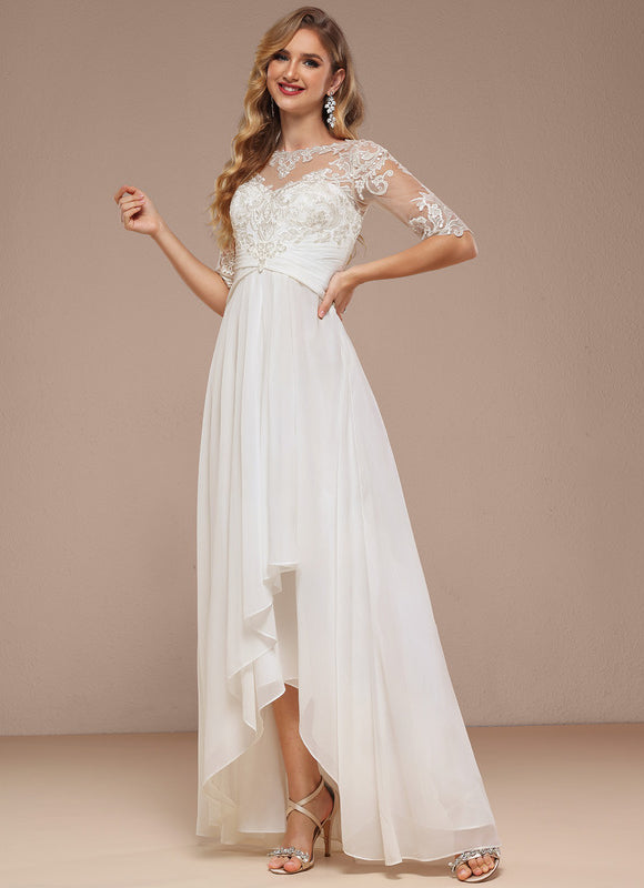 Robe Nuptiale Élégante À Volants.